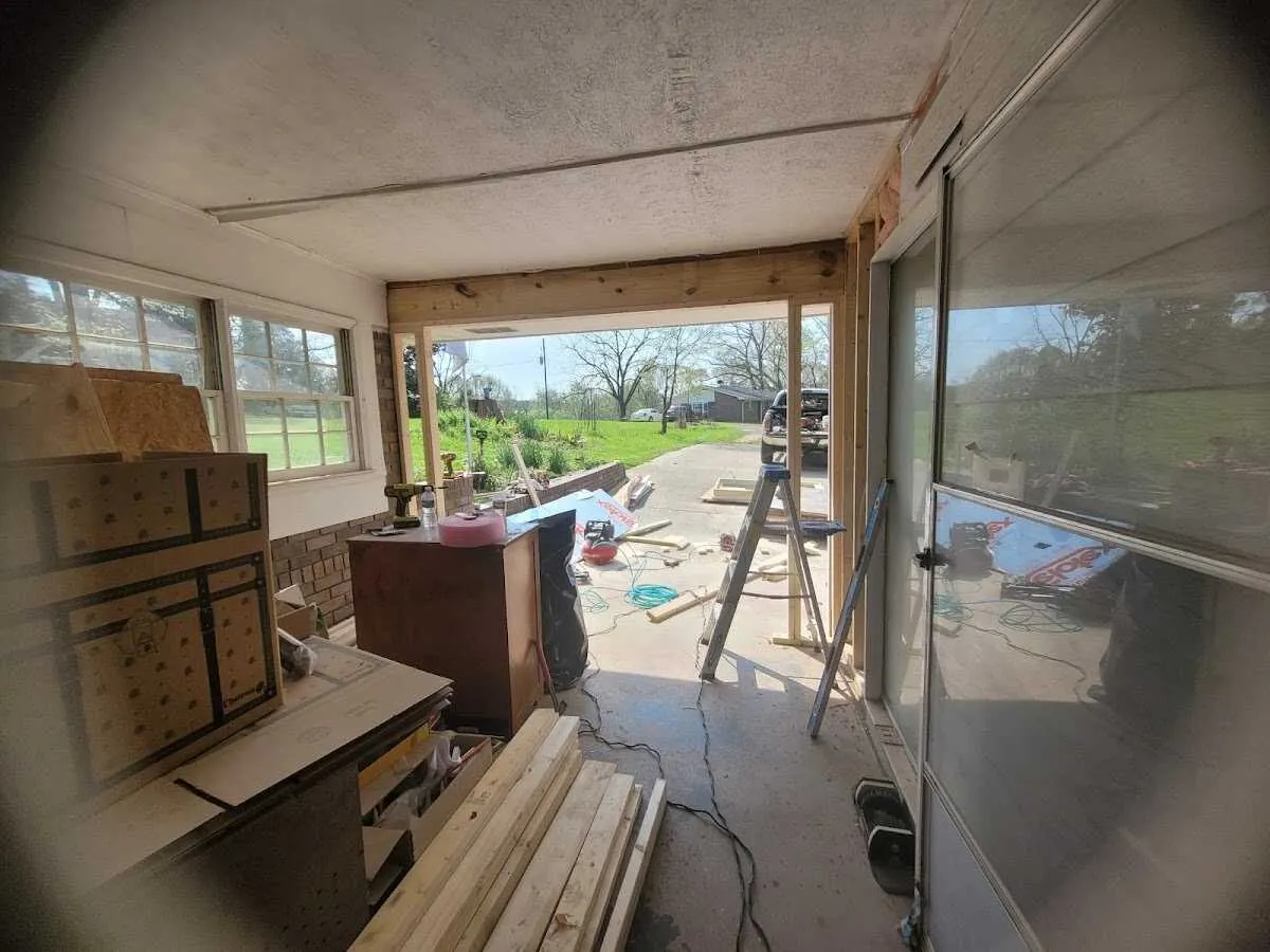 Air movers and dehumidifier for Drying & Dehumidification in Great Bend